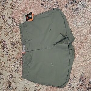 The American Outdoors for Women Green Elastic Waist SPF 30 Shorts Hiking Size XL